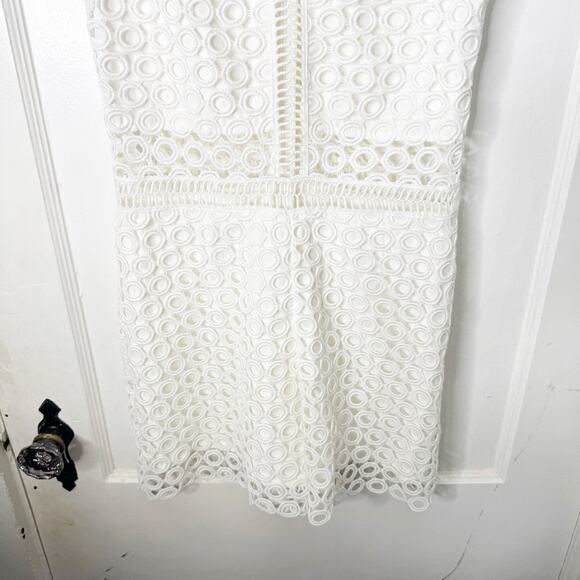 Karina Grimaldi Felix Crochet White Eyelet Jumpsuit Style 6407 Size XS Peekaboo - Picture 4 of 12